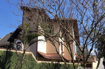 Casa com 3 quartos  para alugar, 280.00 m2 por r$6000.00  - agua verde - curitiba/pr