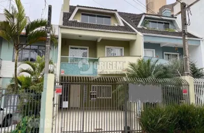 Sobrado com 4 quartos  para alugar, 255.00 m2 por r$6800.00  - agua verde - curitiba/pr