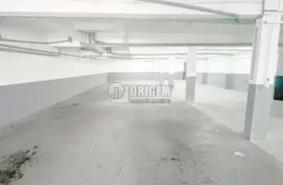 Estacionamento para alugar, 210.00 m2 por r$2700.00  - agua verde - curitiba/pr