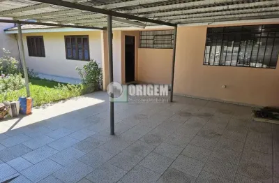 Casa Residencial com 3 quartos  para alugar, 250.00 m2 por R$3500.00  - Boqueirao - Curitiba/PR