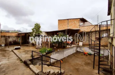 Casa com 4 quartos à venda na Rua Rio de Janeiro, Vila Universal, Betim