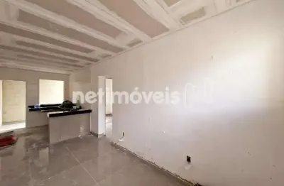 Casa com 2 quartos à venda na Rua das Quaresmeiras, Vila Verde, Betim