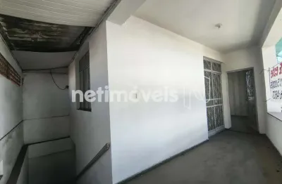 Casa com 3 quartos para alugar na Avenida Amazonas - De 100 A 488 - Lado Par, Centro, Betim