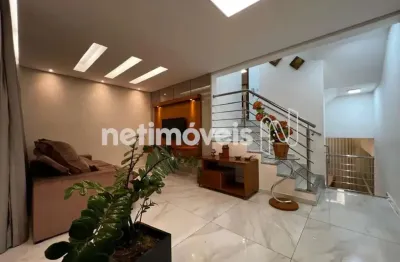 Casa com 3 quartos para alugar na Rua Benedito José das Neves, São Gonçalo, Contagem