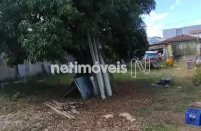 Terreno à venda na Rua Itabirito, São Luiz, Betim