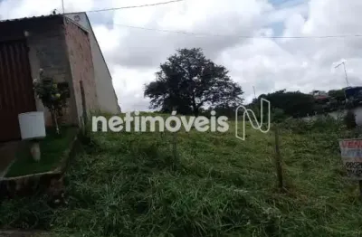 Terreno à venda na Rua Professora Igênia Moreira da Silva, Residencial Lagoa, Betim