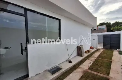 Casa com 3 quartos à venda no Icaivera, Betim 