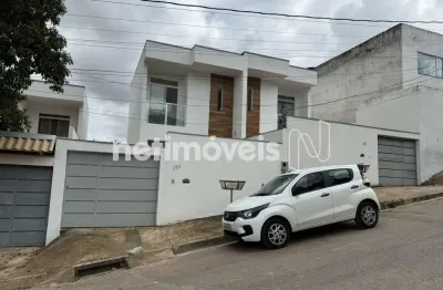 Casa com 2 quartos à venda na Rua das Aroeiras, Vila Verde, Betim
