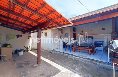 Casa com 2 quartos à venda na Rua Treze, Alto das Flores, Betim