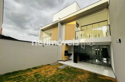 Casa com 3 quartos à venda na Rua Salvador Gonçalves Diniz, Jardim Brasília, Betim