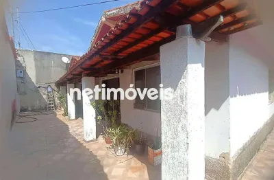 Casa com 3 quartos à venda na Rua Sucupira, Alto das Flores, Betim