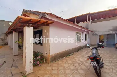 Casa com 4 quartos à venda na Rua Sucupira, Alto das Flores, Betim