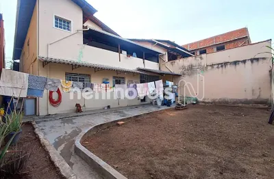 Casa com 3 quartos à venda na Rua Paraná, Espírito Santo, Betim