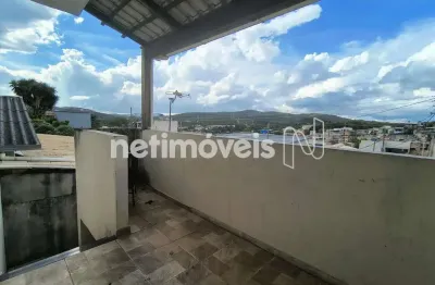 Casa com 2 quartos para alugar na Rua Água Branca, Itacolomi, Betim