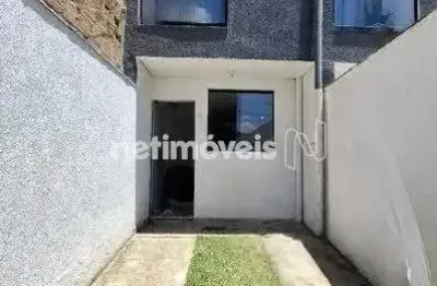 Casa com 2 quartos à venda na Rua Mafra, São João, Betim