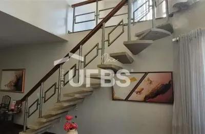 Apartamento com 4 quartos à venda na Rua 15, Setor Oeste, Goiânia