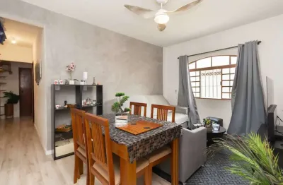 Apartamento à venda na vila santa clara, com 2 dormitórios e 2 vagas de garagem cobertas e livres. perto da estação oratório.