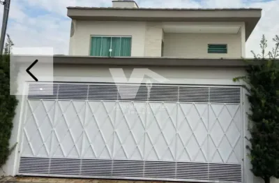 Casa à venda no jardim aricanduva: 3 dormitórios, 3 suítes, 2 salas, 4 vagas de garagem, 250m², próximo ao shopping interlagos, carrefour e parques.