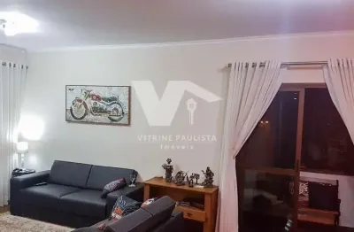 Apartamento à venda no tatuapé com 3 quartos, 1 suíte e 1 vaga de garagem. a 600m do metrô. condomínio com lazer, piscina e churrasqueira.
