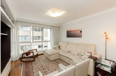Apartamento à venda no itaim bibi com 3 quartos, 1 suíte e 2 vagas de garagem. imóvel com 169m². lazer com academia e salão de festas.