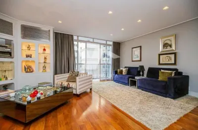 Apartamento à venda em santa cecília com 3 quartos, 1 suíte e 2 vagas de garagem, com 212m², reformado, com varanda e condomínio com piscina.