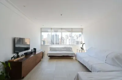 Apartamento à venda em pinheiros com 3 quartos (1 suíte) e 1 vaga de garagem, com 157m², mobiliado e com varanda gourmet.