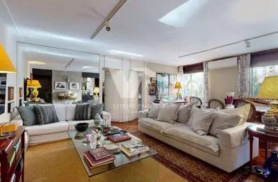 Apartamento à venda no jardim paulista com 2 quartos (2 suítes) e 1 vaga, reformado, com 104m², ar condicionado e lazer com piscina aquecida e quadra.