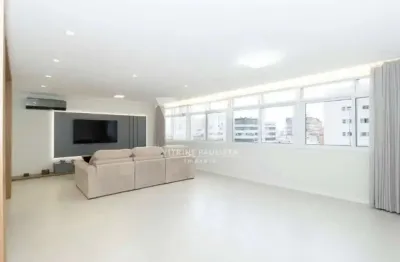 Apartamento reformado em higienópolis com 3 quartos (1 suíte) e 2 vagas. 182m², ar split e armários planejados.