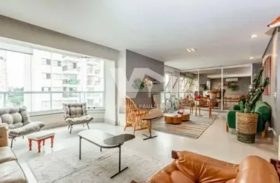 Apartamento no Jardim Paulista com 200m², 3 suítes e 3 vagas. Varanda e hidromassagem. Próximo ao Jardim Pamplona Shopping.