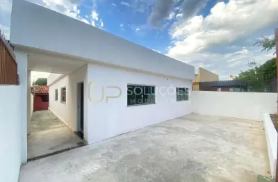 Casa 3 quartos(suíte), cozinha c/ planejados + área gourmet c/ churrasqueira | quadra 09, sobradinho