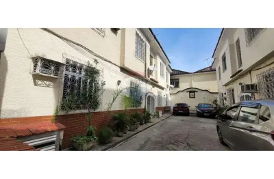 Casa com 2 quartos à venda na Rua Maria da Glória, 213, Ramos, Rio de Janeiro