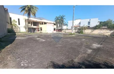'casa comercial a venda por r$ 2.500.000,00, com 250m² de área construída, ideal para investimento em padre miguel rio de janeiro, rj.