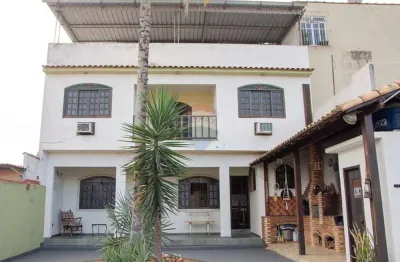 Venda - casa mobiliada no centro de são joão de meriti por apenas r$ 450 mil