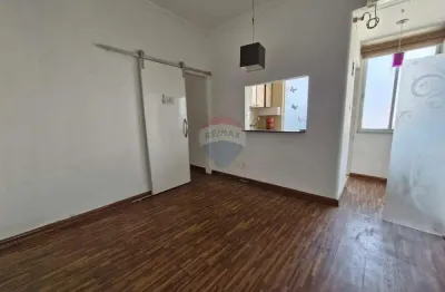 Excelente oportunidade de investimento na tijuca – quarto e sala com conforto e praticidade