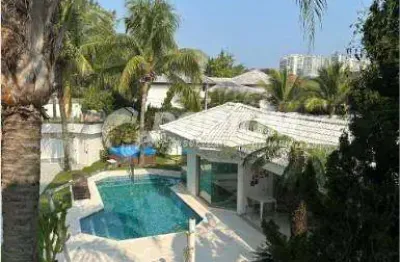 Casa em condomínio fechado com 5 quartos à venda na Rua Arquiteto Henrique Mindlin, Barra da Tijuca, Rio de Janeiro