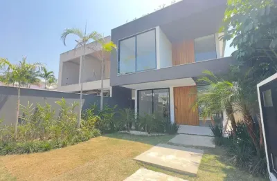 Casa em condomínio fechado com 4 quartos à venda na Rua Mário Albuquerque, Barra da Tijuca, Rio de Janeiro