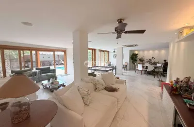 Casa em condomínio fechado com 4 quartos à venda na Rua Arthur Bernardes Filho, Barra da Tijuca, Rio de Janeiro