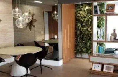 Cobertura para aluguel possui 253 metros quadrados com 4 quartos