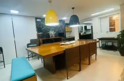 Apartamento para venda possui 264 metros quadrados com 3 quartos