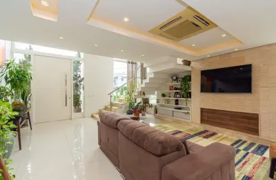 Sobrado 03 dormitórios sendo 03 suítes no condomínio quintas do lago em canoas