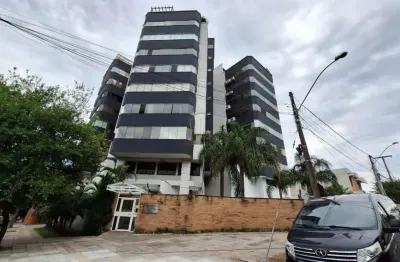 Cobertura semimobiliada, 02 suítes, sacada, churrasqueira e piscina, no centro de canoas