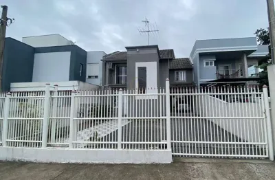 Sobrado de 04 dormitórios com pátio amplo, no bairro estância velha, em canoas