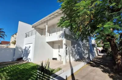 Casa com 4 quartos à venda na Rua Santa Cruz, 543, Niterói, Canoas