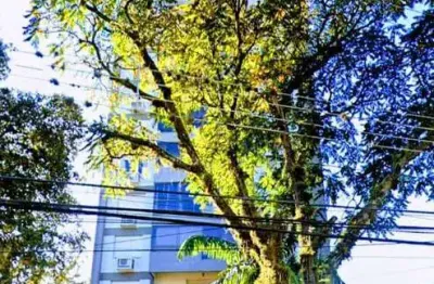 Apartamento  03 dormitórios, sendo 01 suíte , 01 vaga para veículo no bairro centro