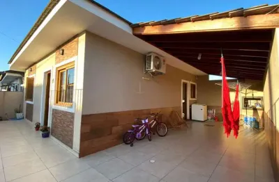 Casa com 2 quartos à venda no Igara, Canoas 