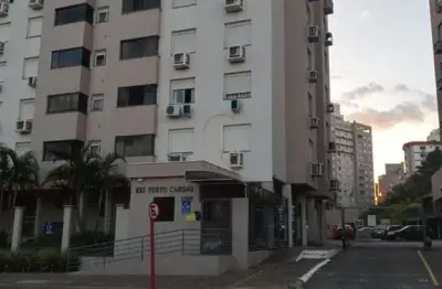 Apartamento 02 dormitórios, sacada, churrasqueira e 01 vaga para carro coberta