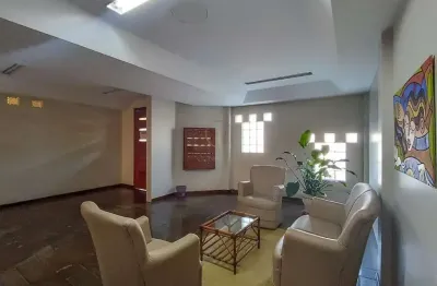 Imóvel usado com área de serviço e piso laminado em canoas - centro