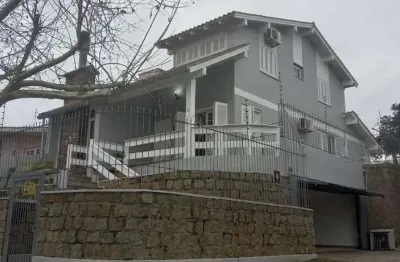 Excelente sobrado 03 dormitórios no bairro são josé  canoas rs