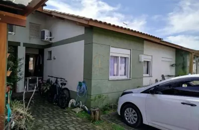 Casa 02 dormitórios no condomínio d italia olaria canoas