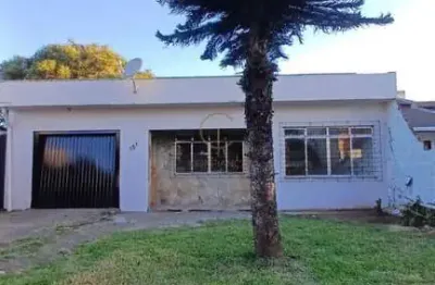 Casa térrea com 2 dormitórios, terreno 12 x 44 m, no bairro niterói.